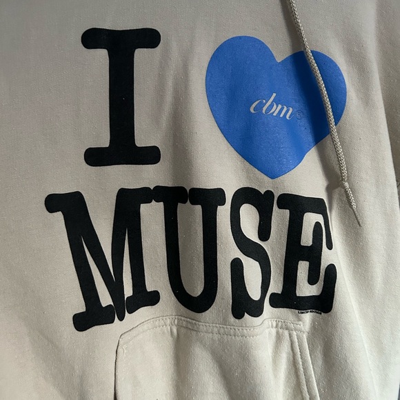 Limited edition hoodie from Curated by muse - Picture 3 of 5